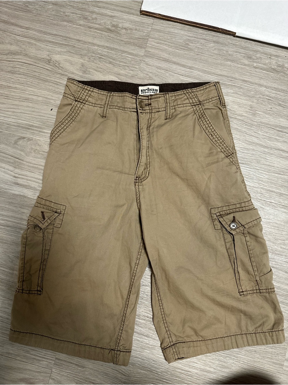 urban pipeline tan cargo shorts